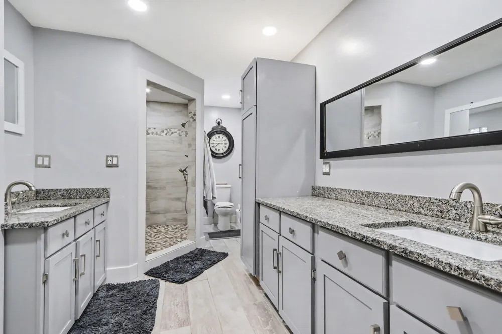 8127 Robinbrook Street Richland Village, MI 49083