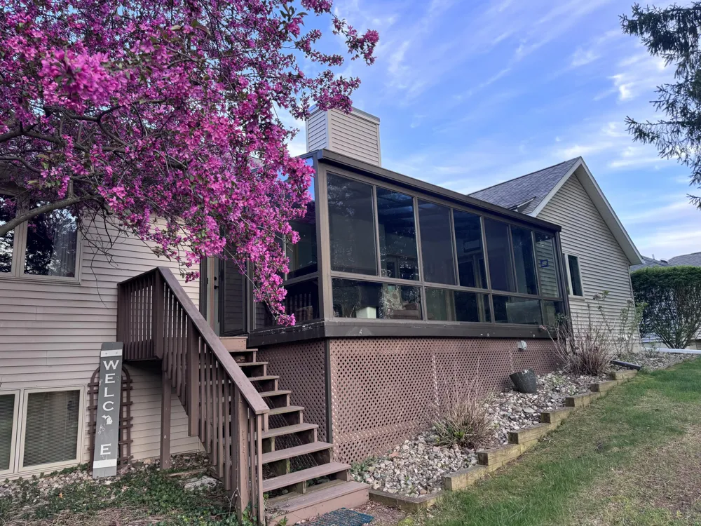 8127 Robinbrook Street Richland Village, MI 49083