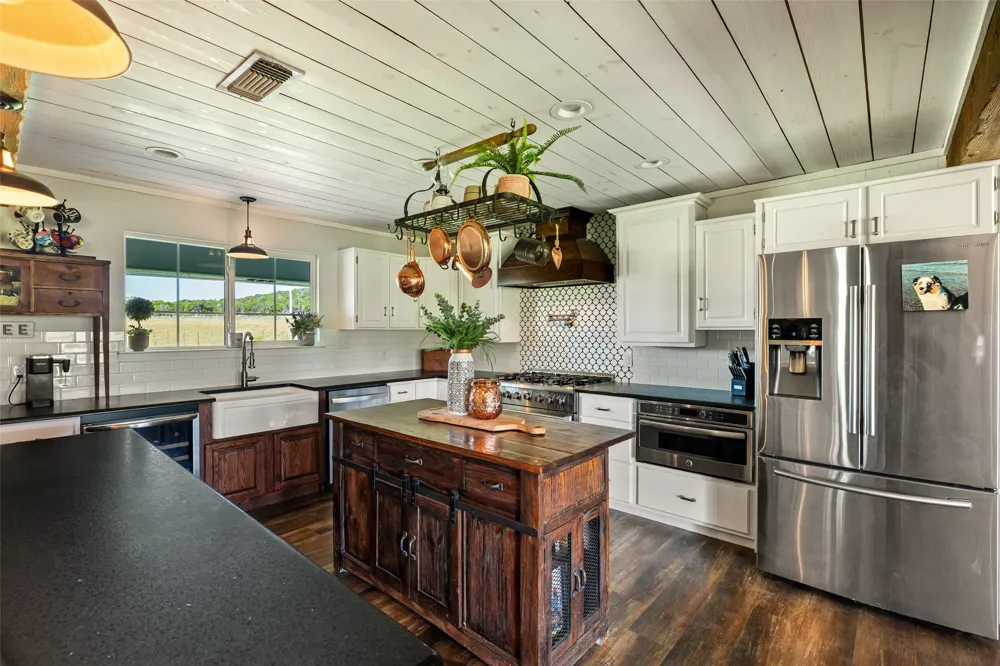 5100 Highway 144 Walnut Springs, TX 76690