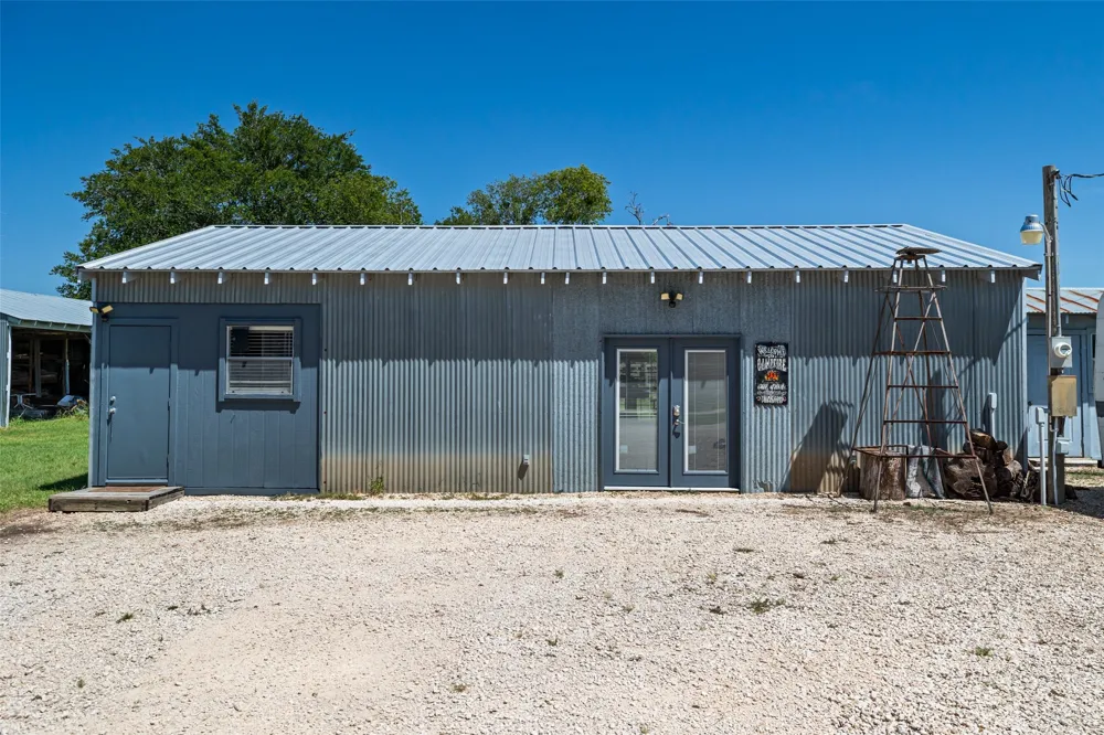 5100 Highway 144 Walnut Springs, TX 76690