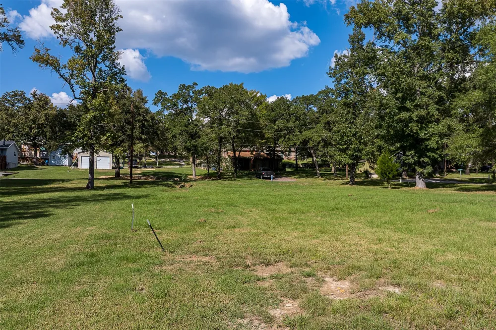 2524 Tanglewood Drive Athens, TX 75752