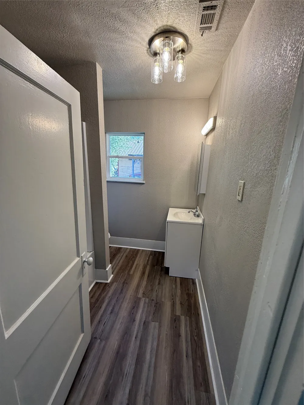 705 E 9th Street Coleman, TX 76834