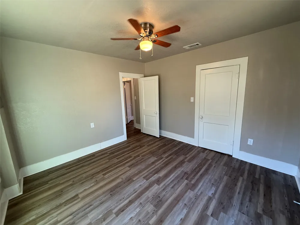 705 E 9th Street Coleman, TX 76834