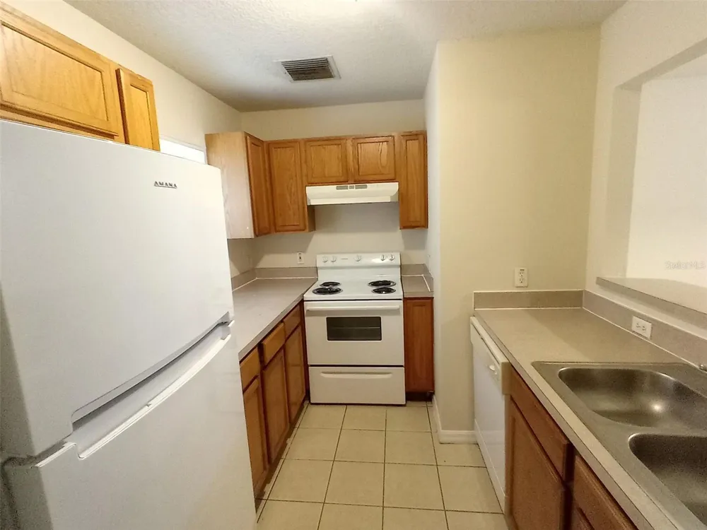 880 E COLUMBIA AVENUE Kissimmee, FL 34744