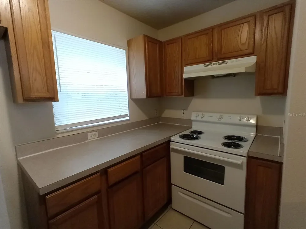 880 E COLUMBIA AVENUE Kissimmee, FL 34744