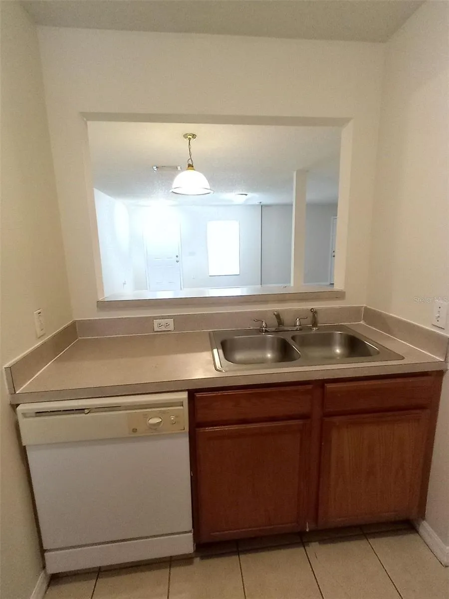 880 E COLUMBIA AVENUE Kissimmee, FL 34744