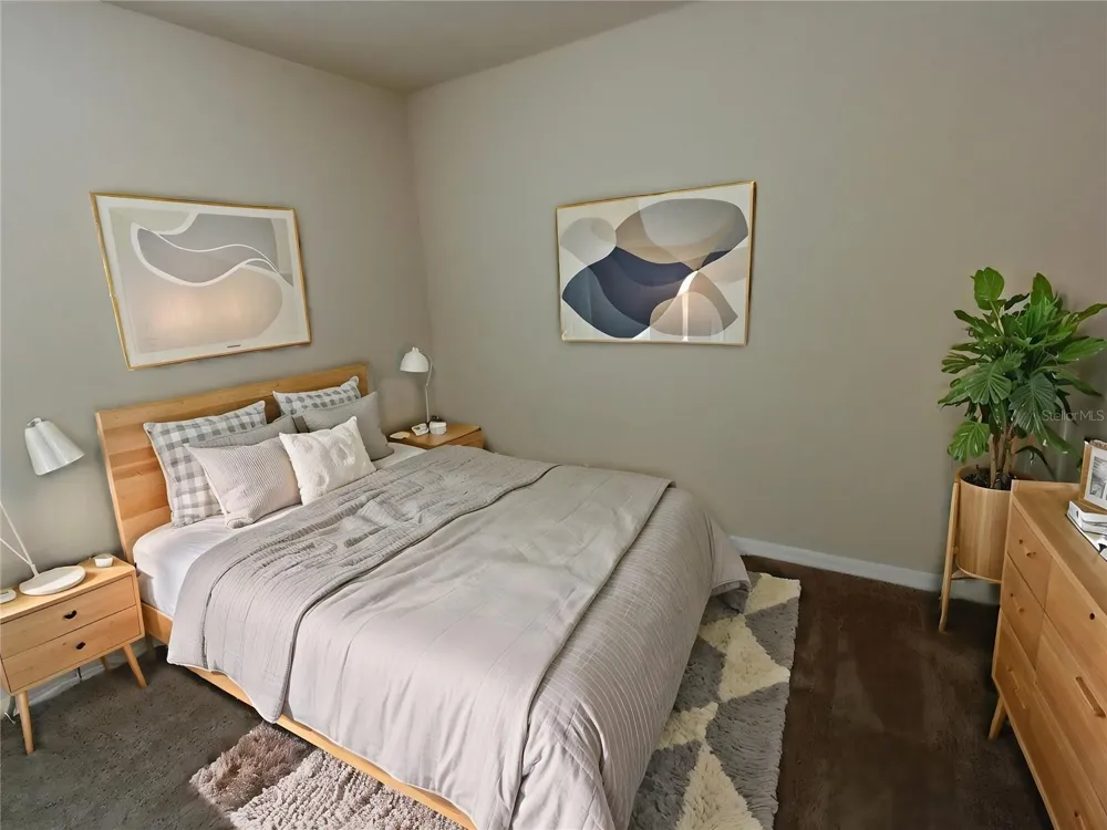 880 E COLUMBIA AVENUE Kissimmee, FL 34744