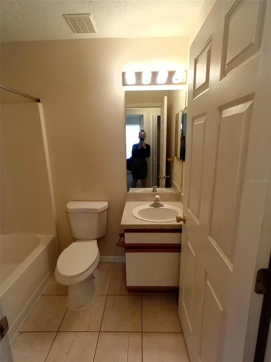 880 E COLUMBIA AVENUE Kissimmee, FL 34744