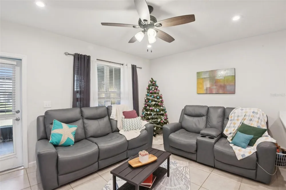 4167 HARBOUR PALM DRIVE Holiday, FL 34691