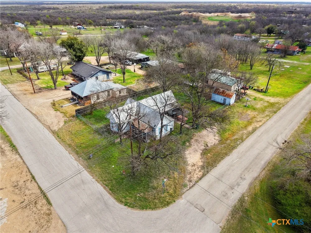 201 10th Street Buckholts, TX 76518