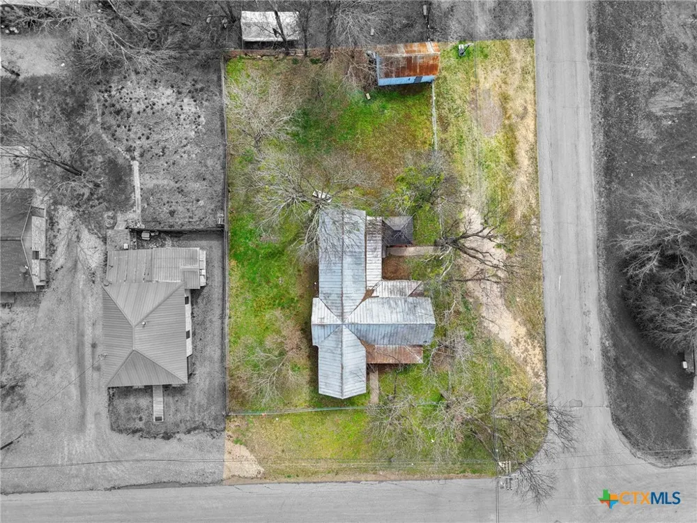 201 10th Street Buckholts, TX 76518