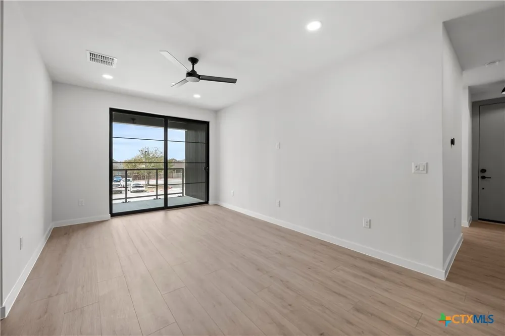 634 Central Parkway #1211 New Braunfels, TX 78130