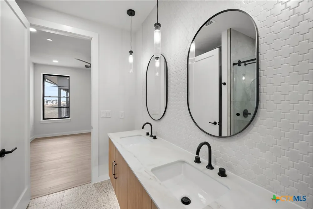634 Central Parkway #1211 New Braunfels, TX 78130