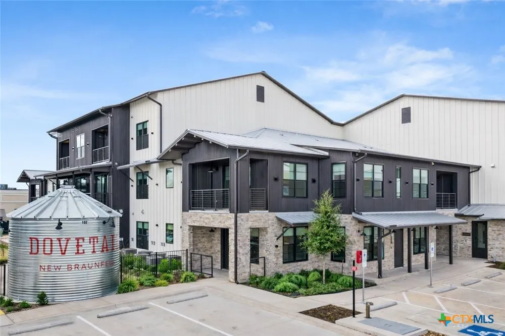634 Central Parkway #1211 New Braunfels, TX 78130