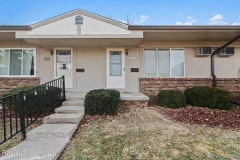 25231 Potomac Drive #2