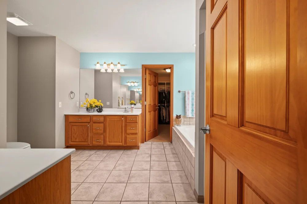 9847 Quail Run Court Lake Charter Township, MI 49106