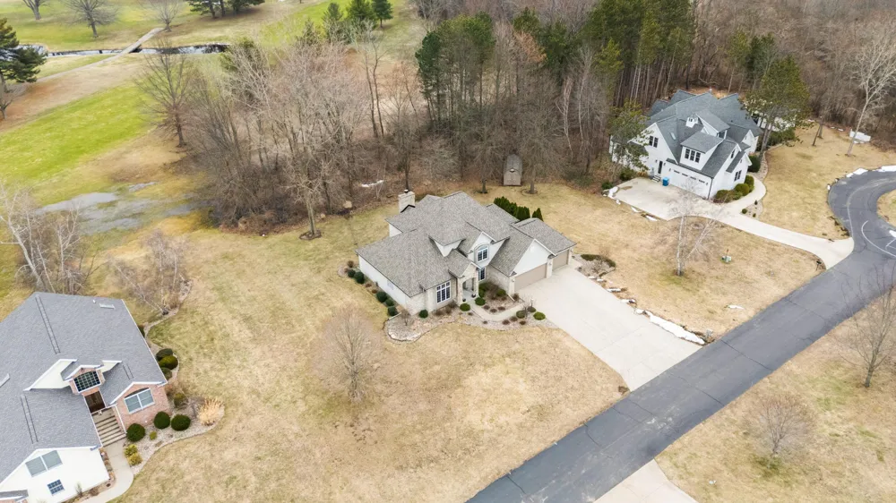 9847 Quail Run Court Lake Charter Township, MI 49106