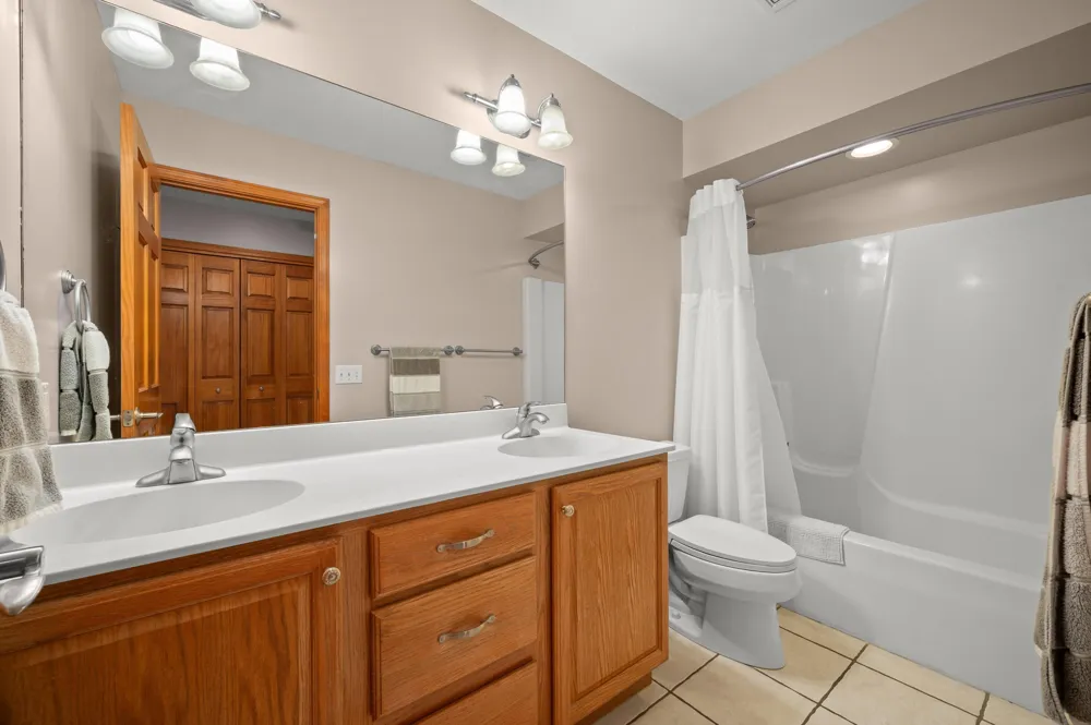 9847 Quail Run Court Lake Charter Township, MI 49106