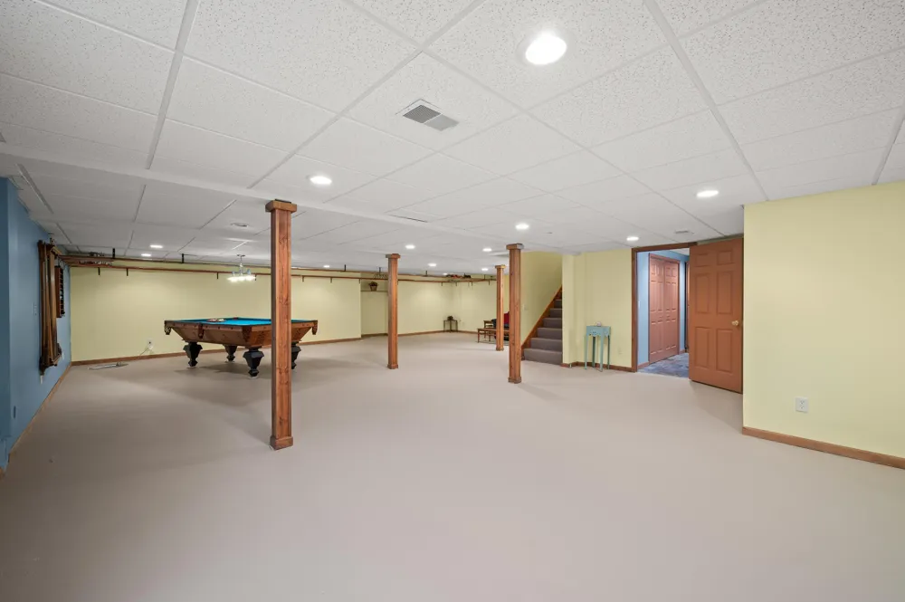 9847 Quail Run Court Lake Charter Township, MI 49106