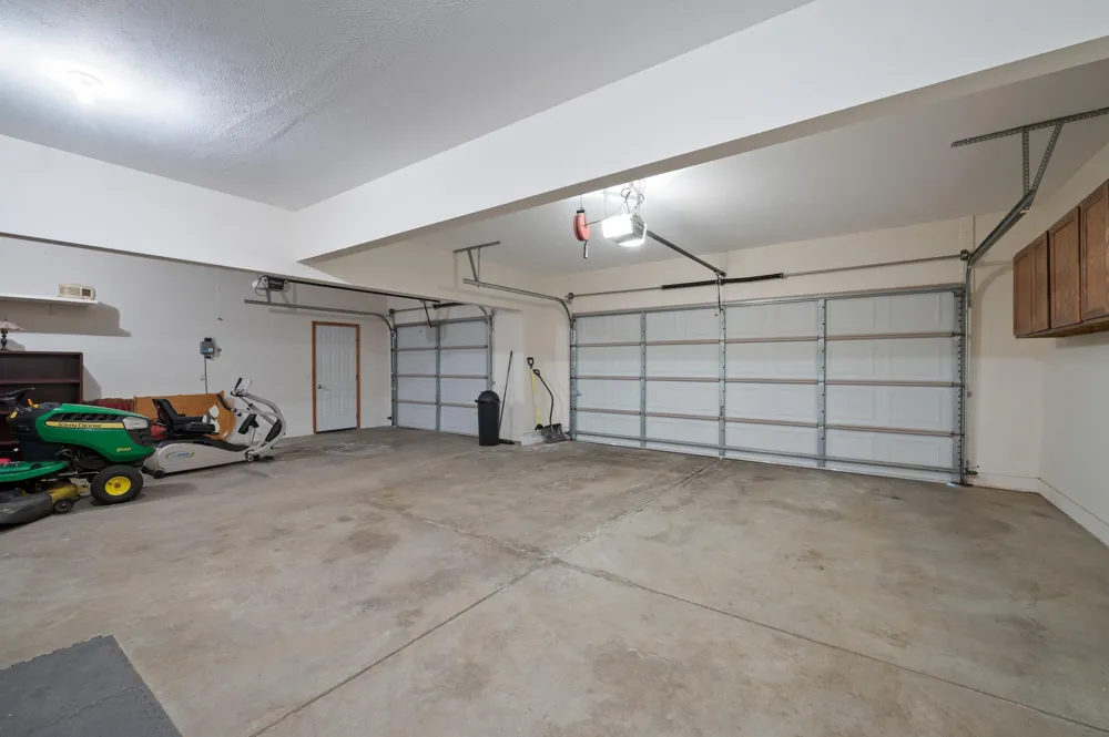9847 Quail Run Court Lake Charter Township, MI 49106
