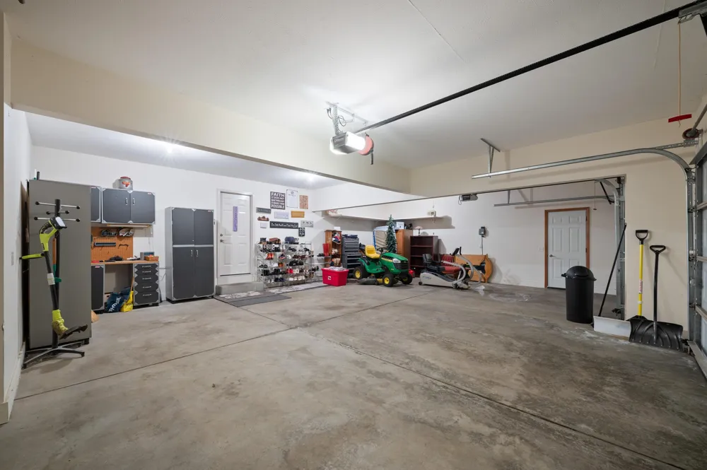 9847 Quail Run Court Lake Charter Township, MI 49106