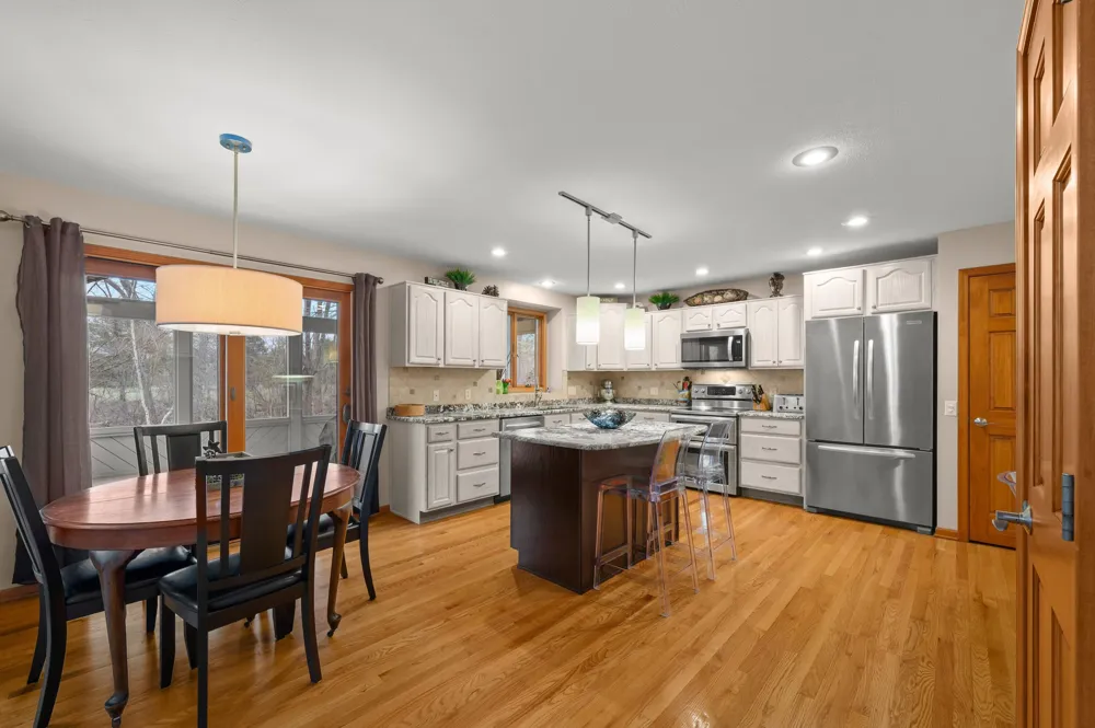 9847 Quail Run Court Lake Charter Township, MI 49106