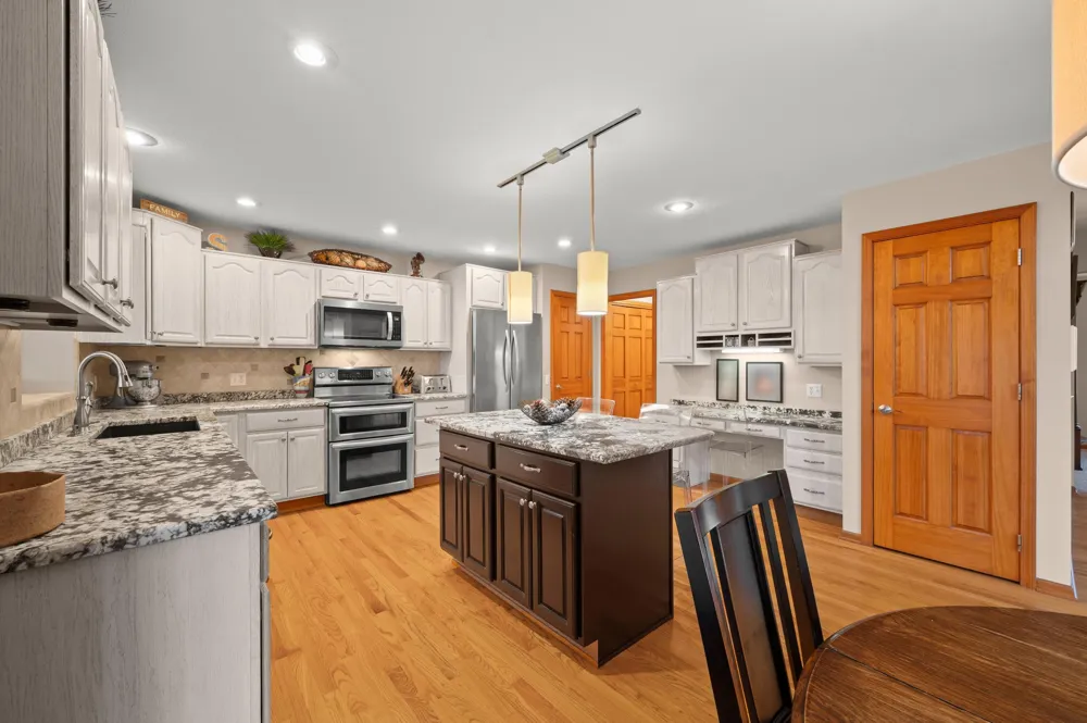9847 Quail Run Court Lake Charter Township, MI 49106