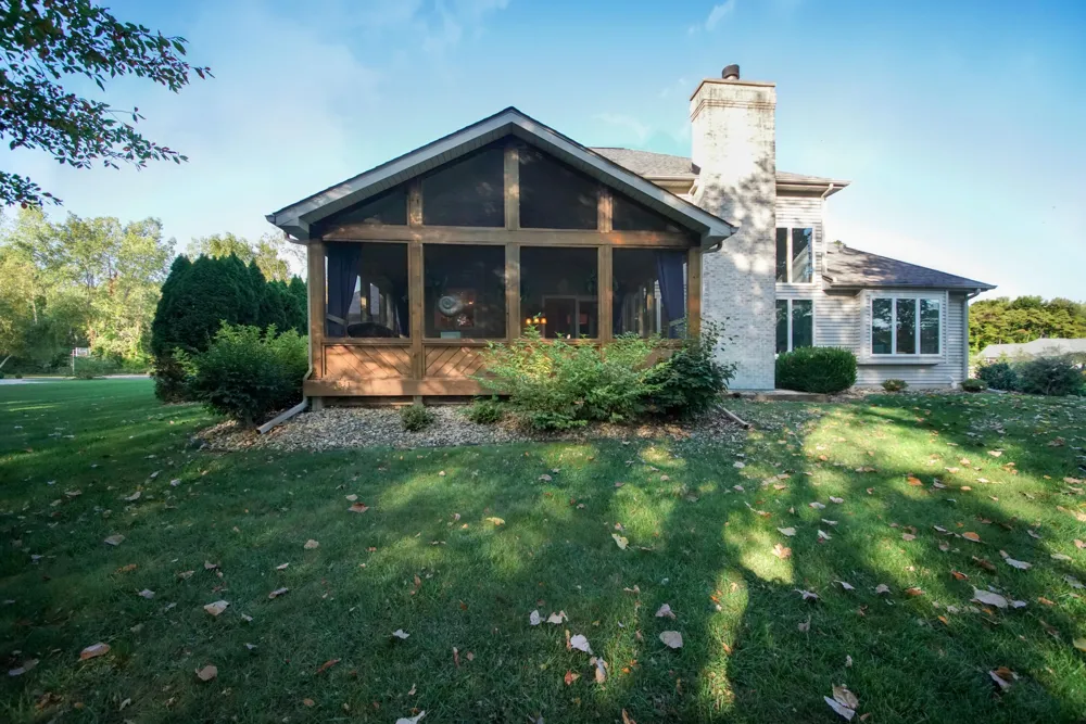 9847 Quail Run Court Lake Charter Township, MI 49106