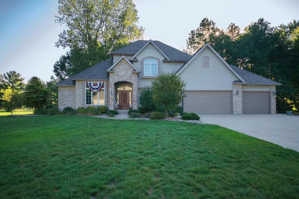 9847 Quail Run Court Lake Charter Township, MI 49106