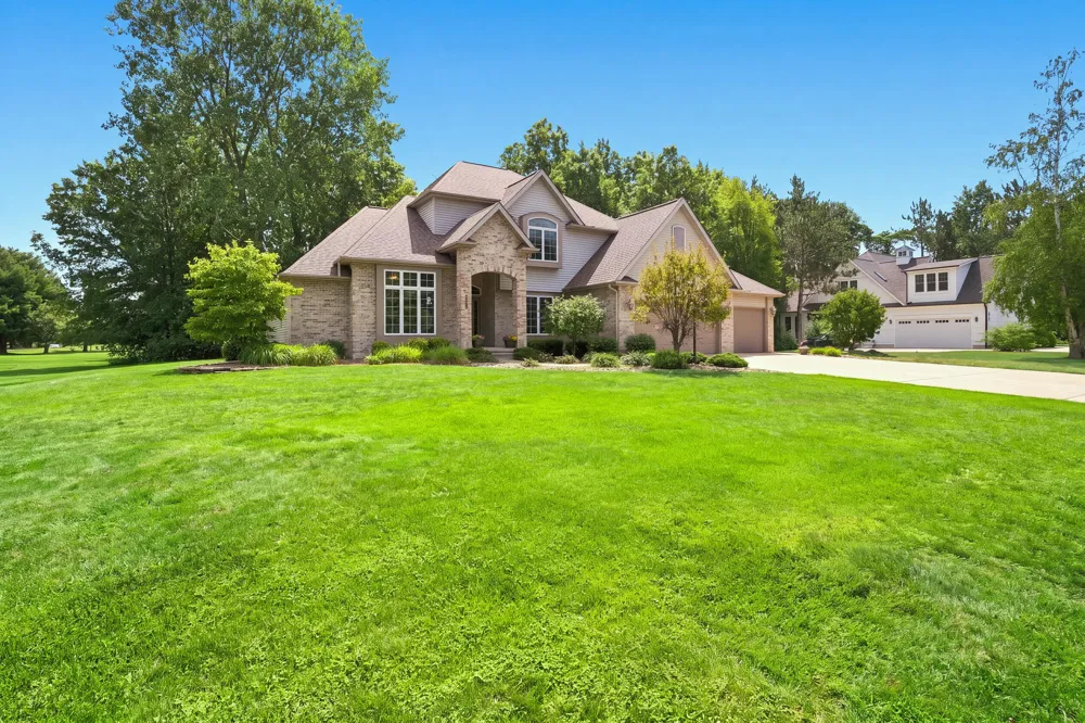 9847 Quail Run Court Lake Charter Township, MI 49106