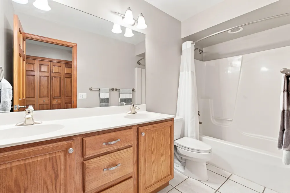 9847 Quail Run Court Lake Charter Township, MI 49106