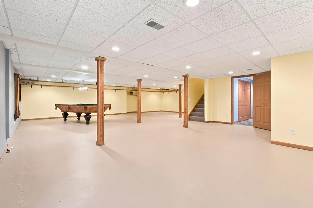 9847 Quail Run Court Lake Charter Township, MI 49106
