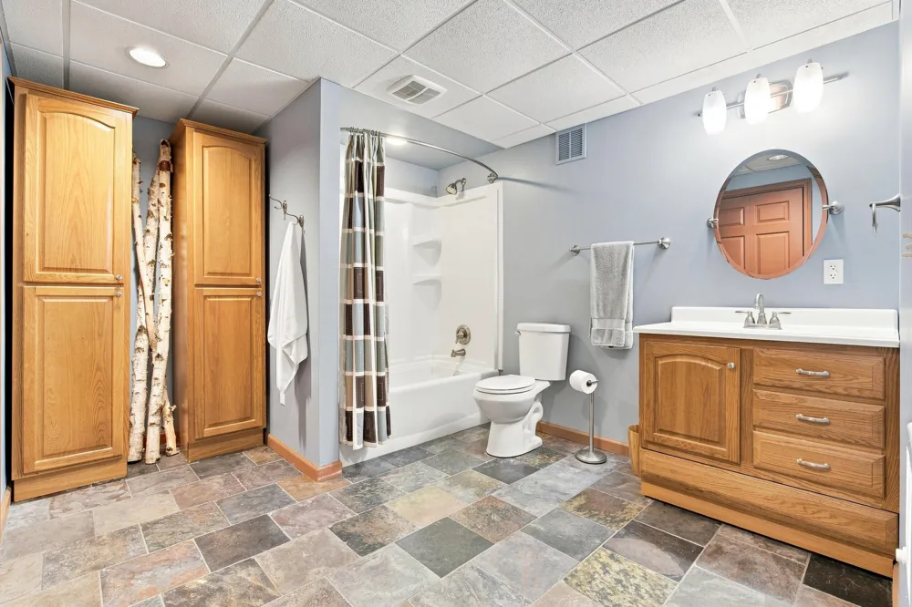 9847 Quail Run Court Lake Charter Township, MI 49106