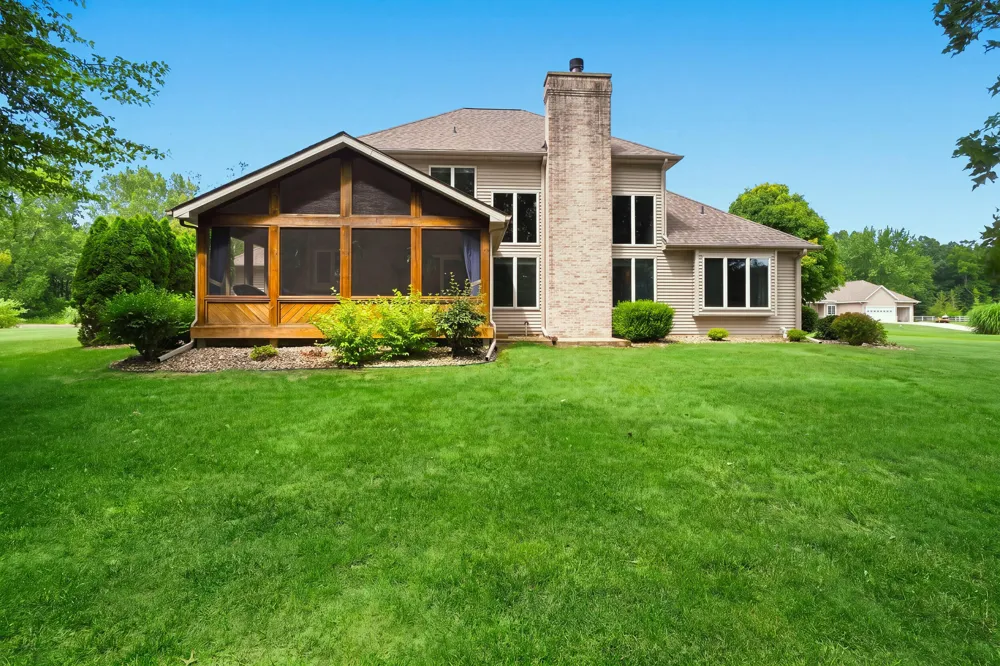 9847 Quail Run Court Lake Charter Township, MI 49106