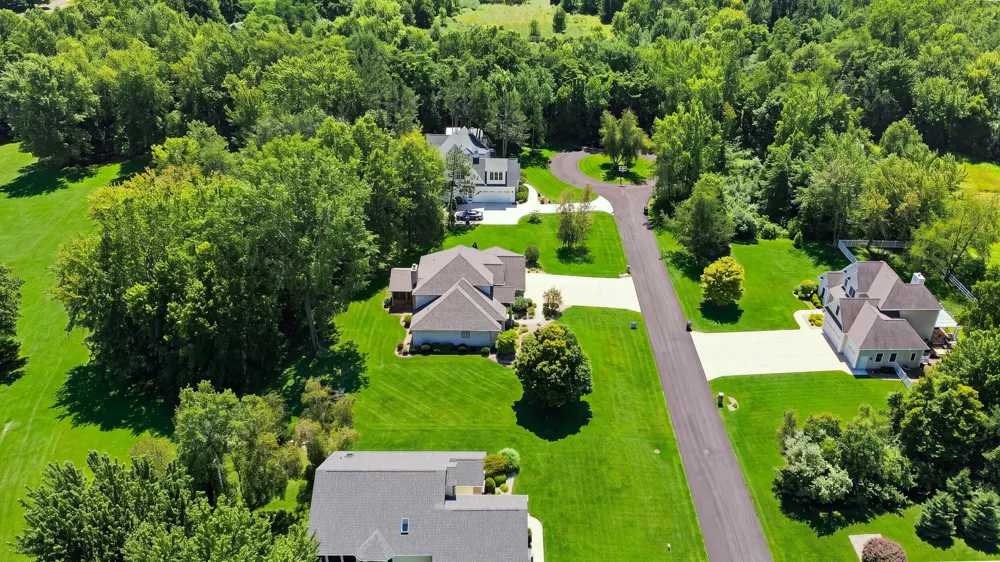 9847 Quail Run Court Lake Charter Township, MI 49106