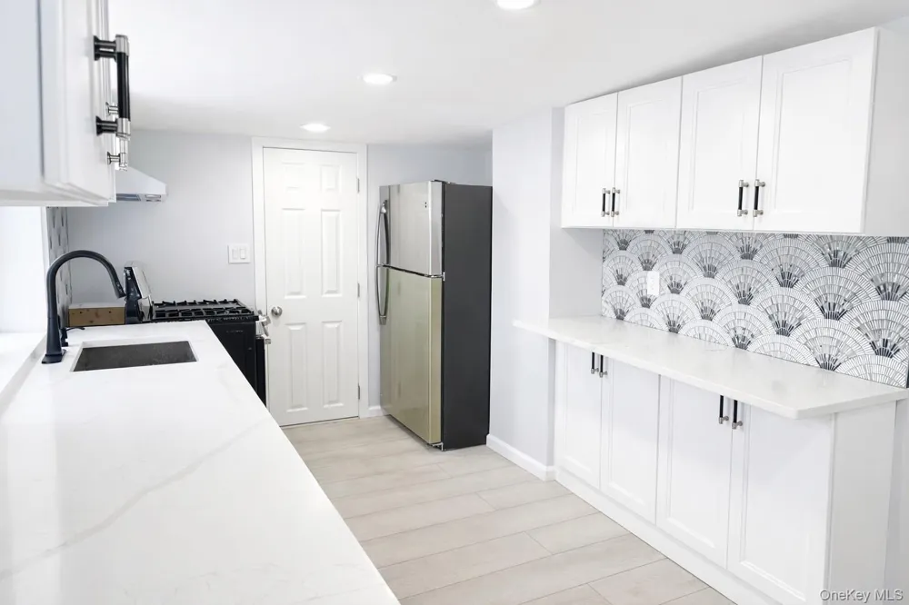 70 S Cottage Street Valley Stream, NY 11580