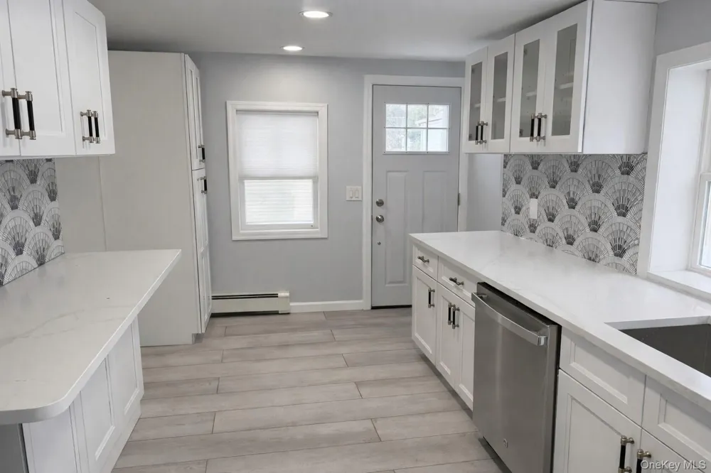 70 S Cottage Street Valley Stream, NY 11580