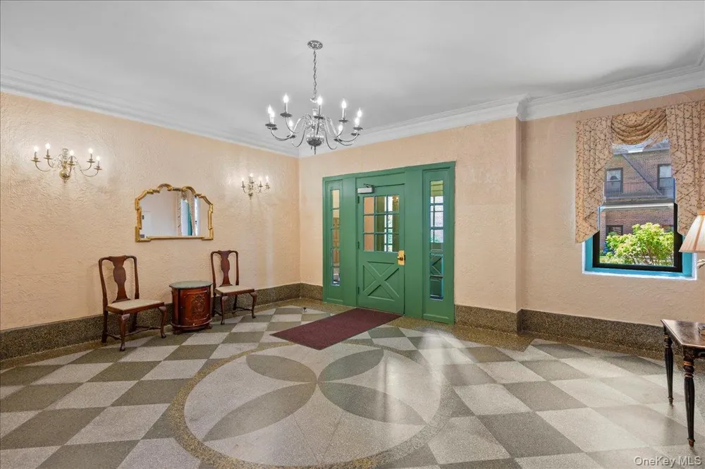 47 Central Avenue #3K Hartsdale, NY 10530