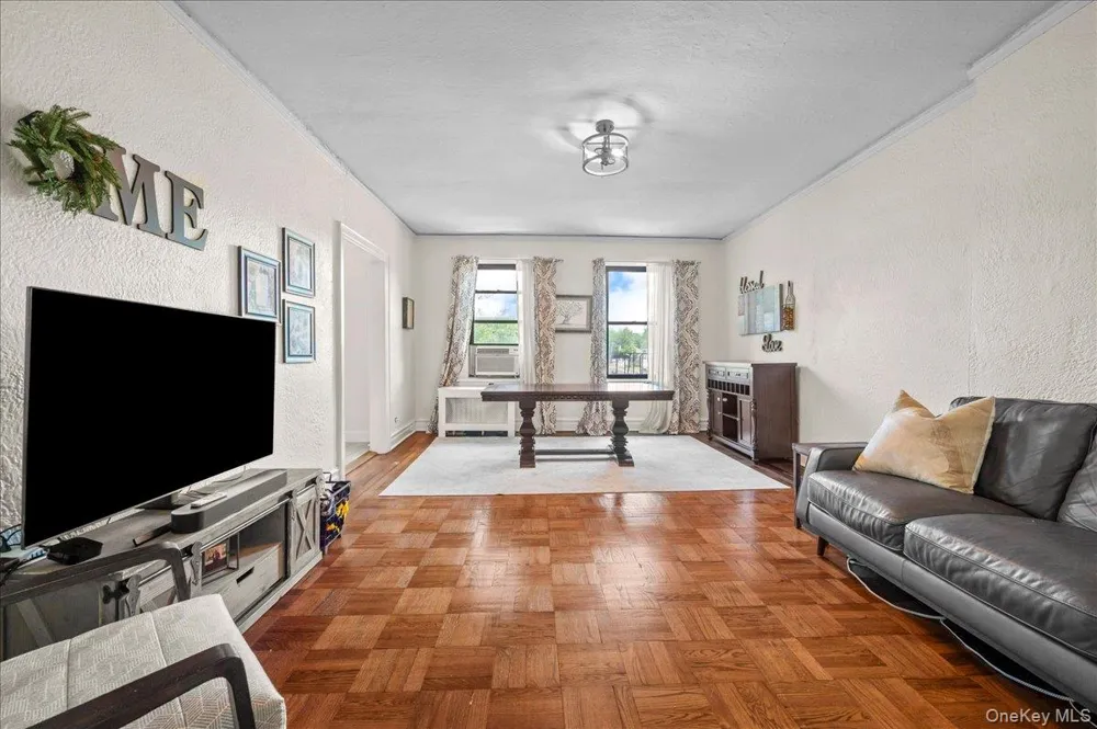 47 Central Avenue #3K Hartsdale, NY 10530