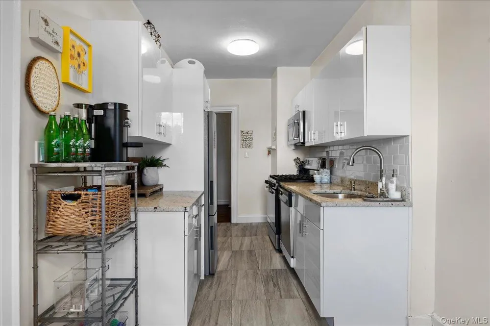47 Central Avenue #3K Hartsdale, NY 10530