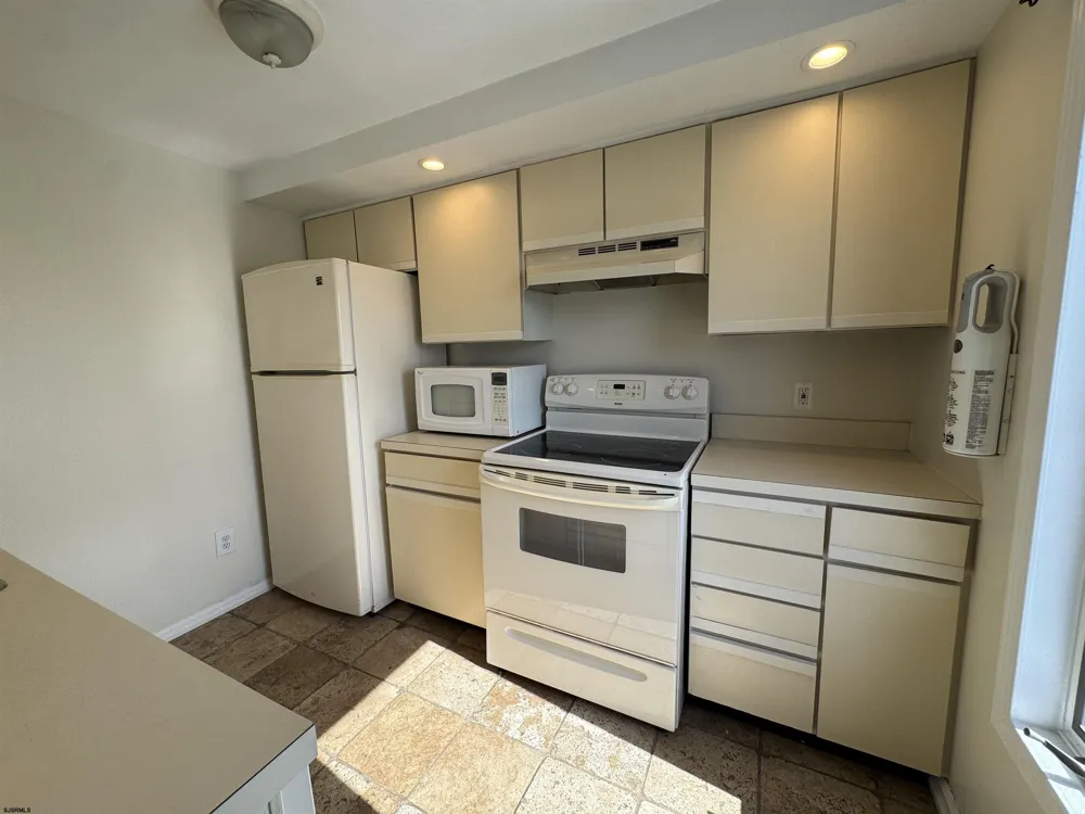 3816 South Boulevard #1 Chelsea Heights, NJ 08401
