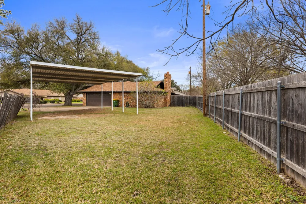 918 Saint Charles Court Marlin, TX 76661