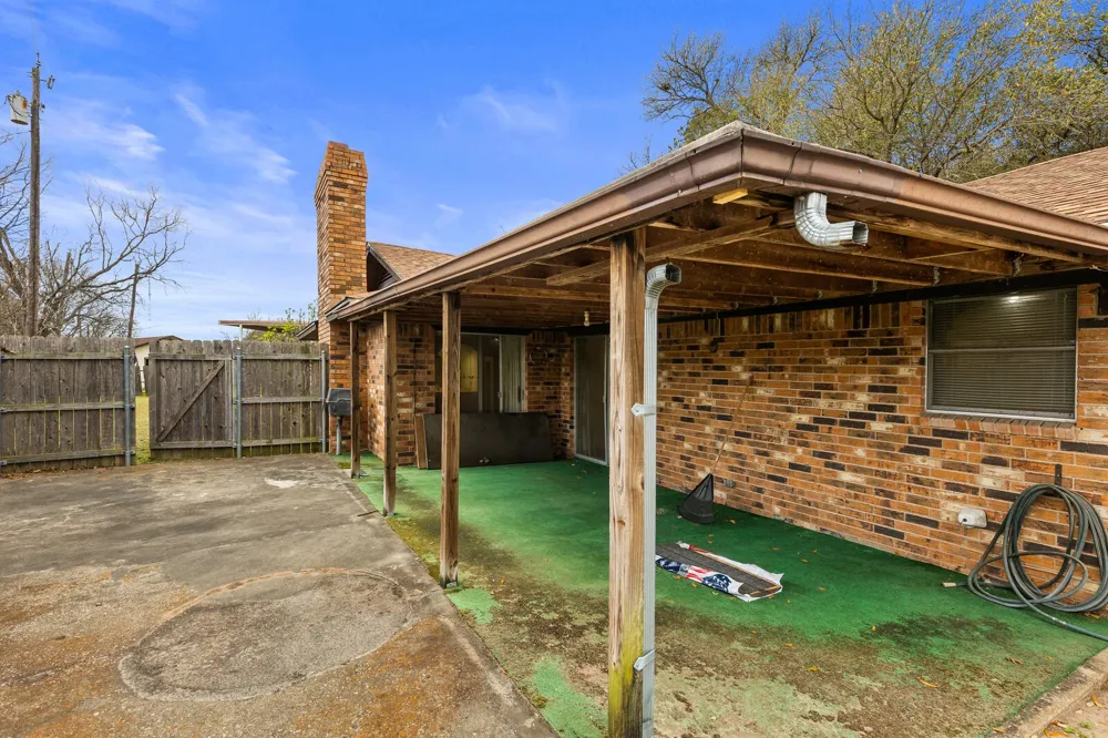 918 Saint Charles Court Marlin, TX 76661