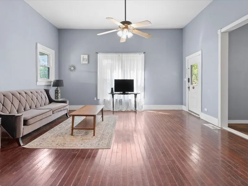809 E Adams Street Itasca, TX 76055