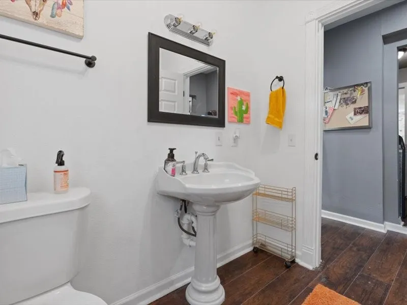 809 E Adams Street Itasca, TX 76055