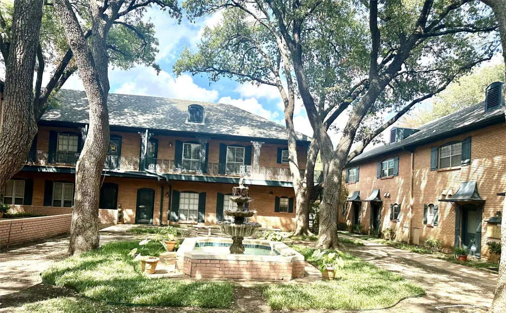 6023 E University Boulevard #204 Dallas, TX 75206