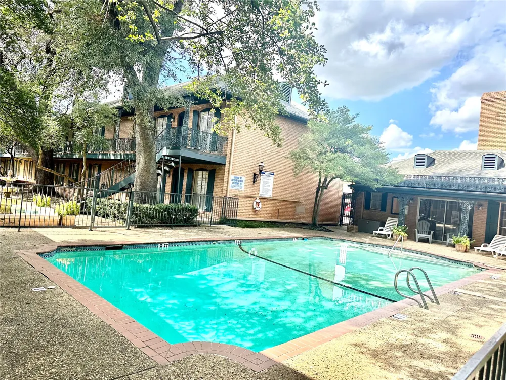 6023 E University Boulevard #204 Dallas, TX 75206
