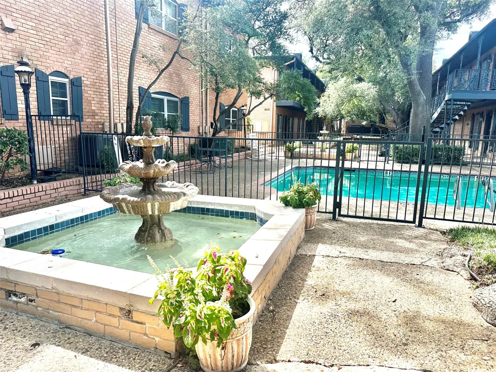 6023 E University Boulevard #204 Dallas, TX 75206