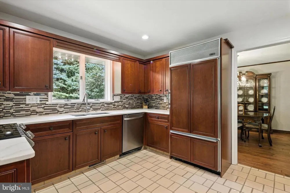 49 FAWN DRIVE Reading, PA 19607