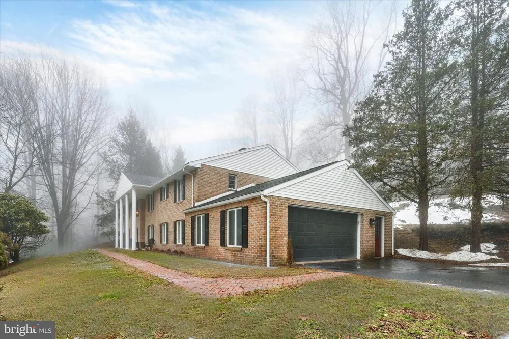 49 FAWN DRIVE Reading, PA 19607